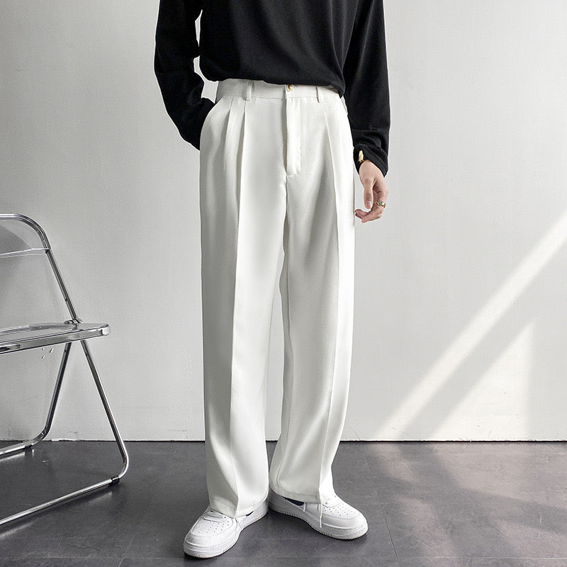 Pantalon habillé à plis coupe ajustée