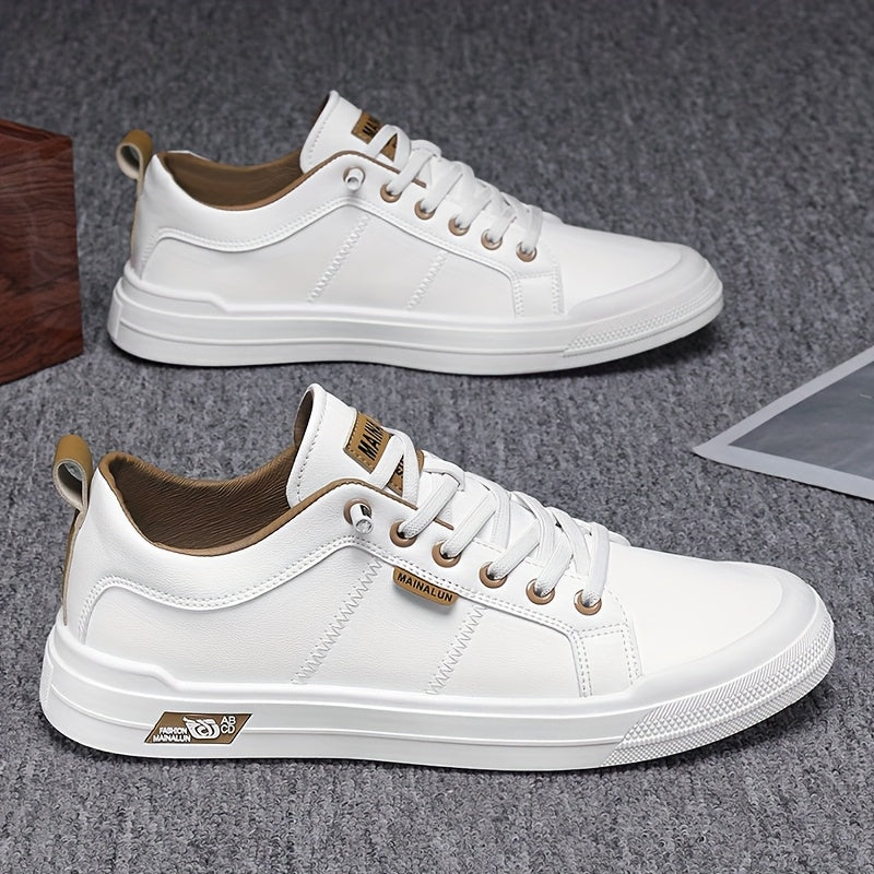 Paire de baskets d'extérieur épurées
