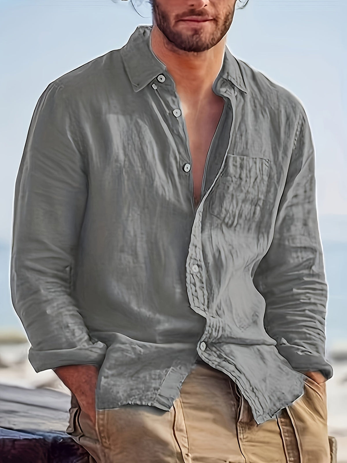 Chemise unie à col classique boutonnée