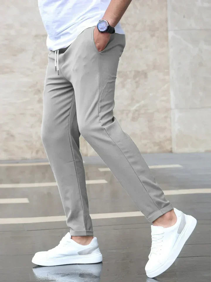 Pantalon ajusté en toile stretch
