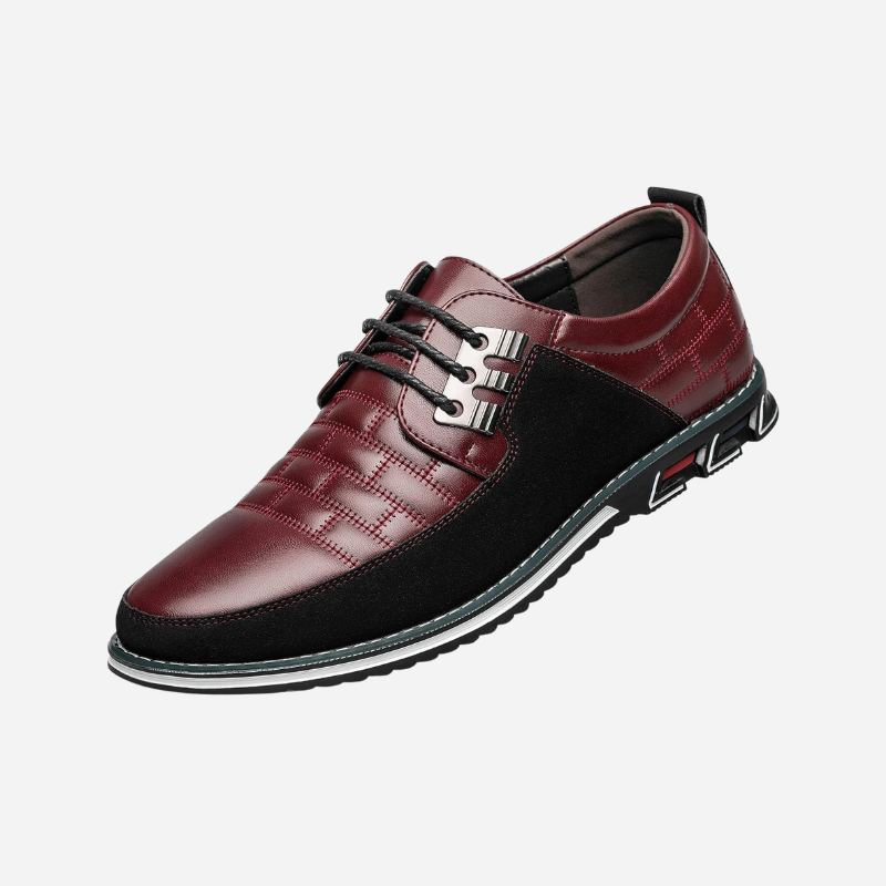 Chaussures de ville effet cuir perforé