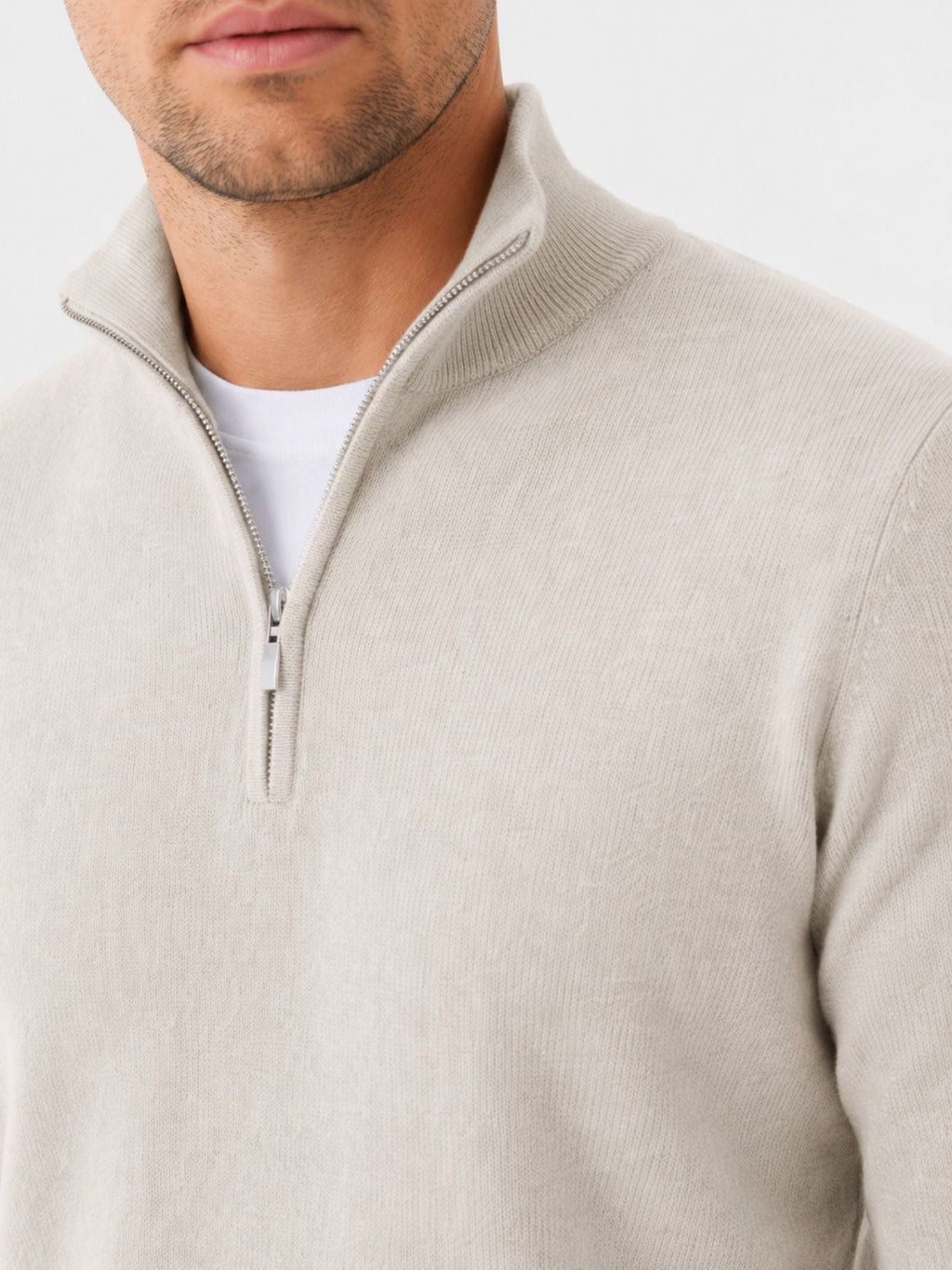 Pull en laine mérinos à col montant zippé douceur raffinée homme – Mérignac