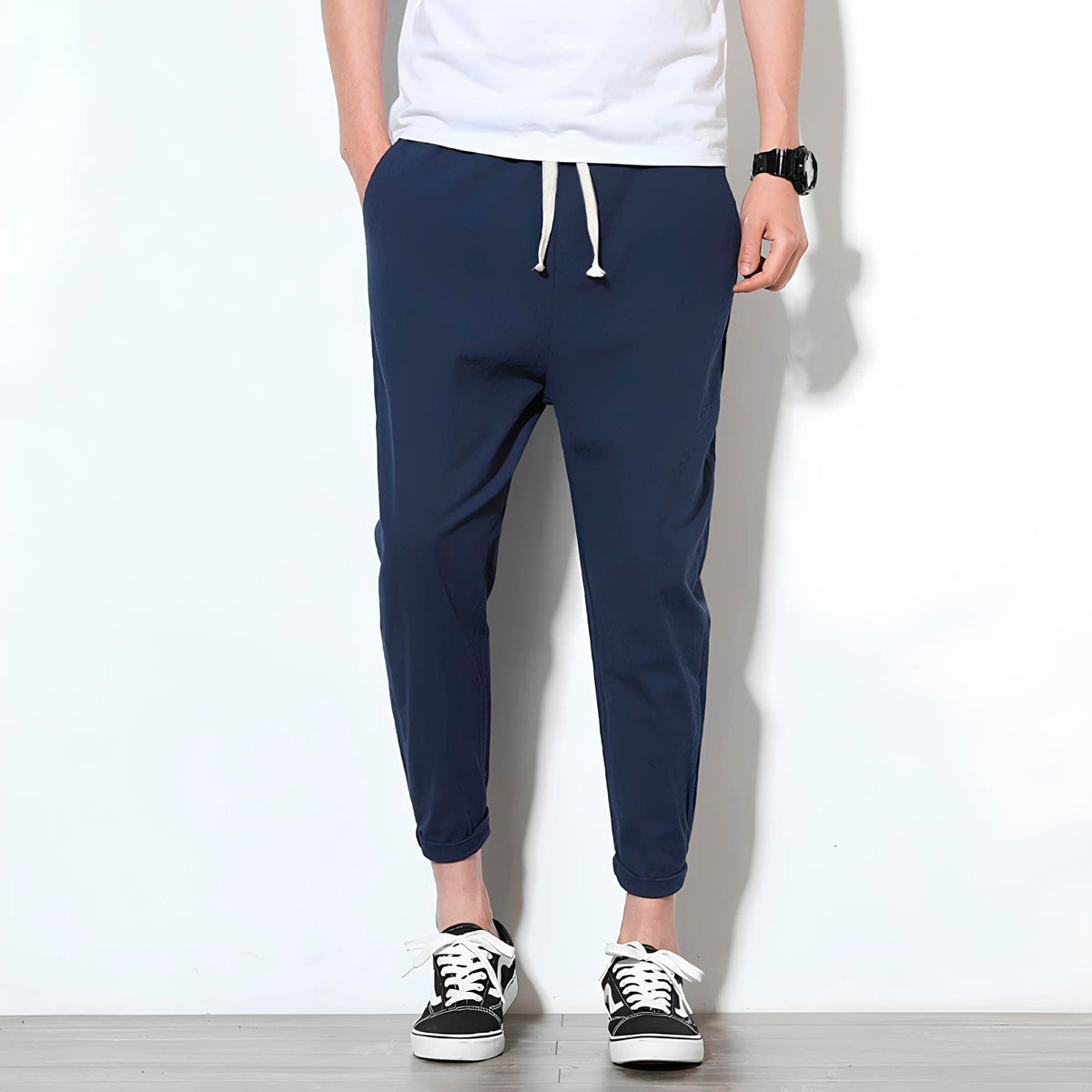 Pantalon fuselé beige longueur cheville à cordon