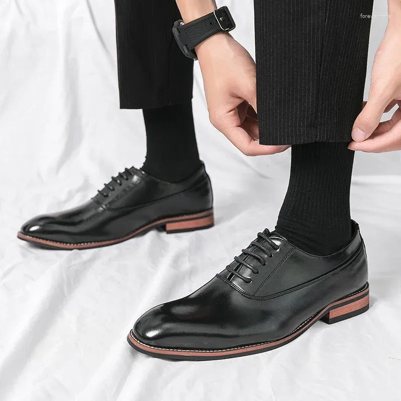 Chaussures formelles en cuir à talon bas silhouette élancée homme – Redon