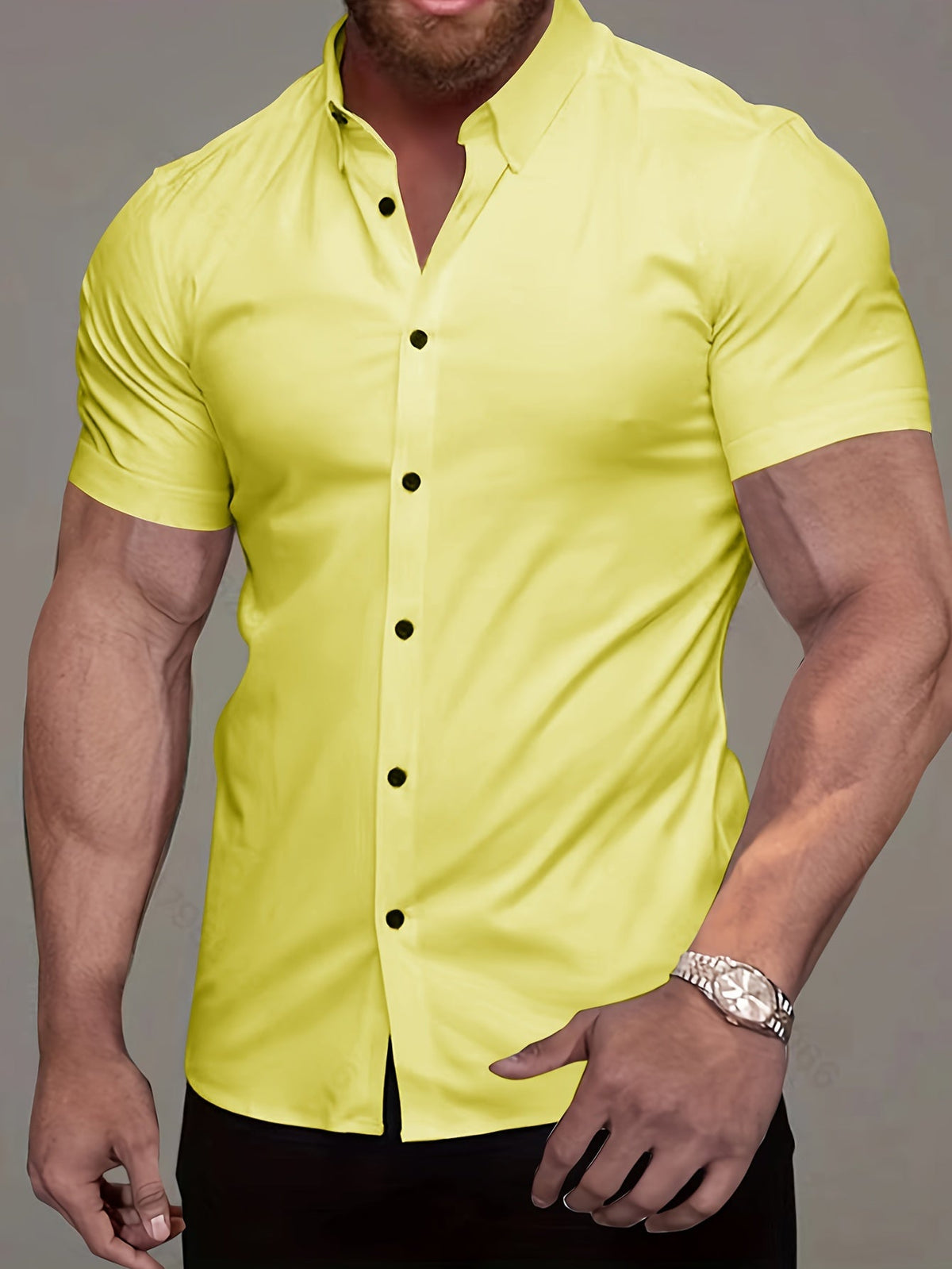 Chemise unie manches courtes à col revers
