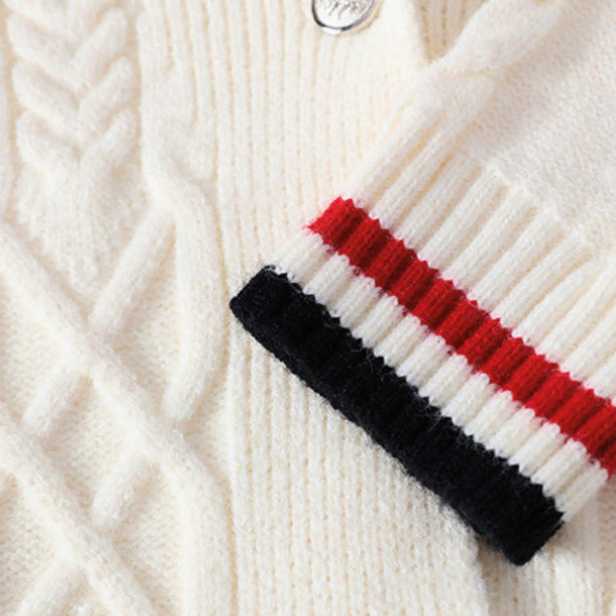 Pull en maille douce à poches latérales