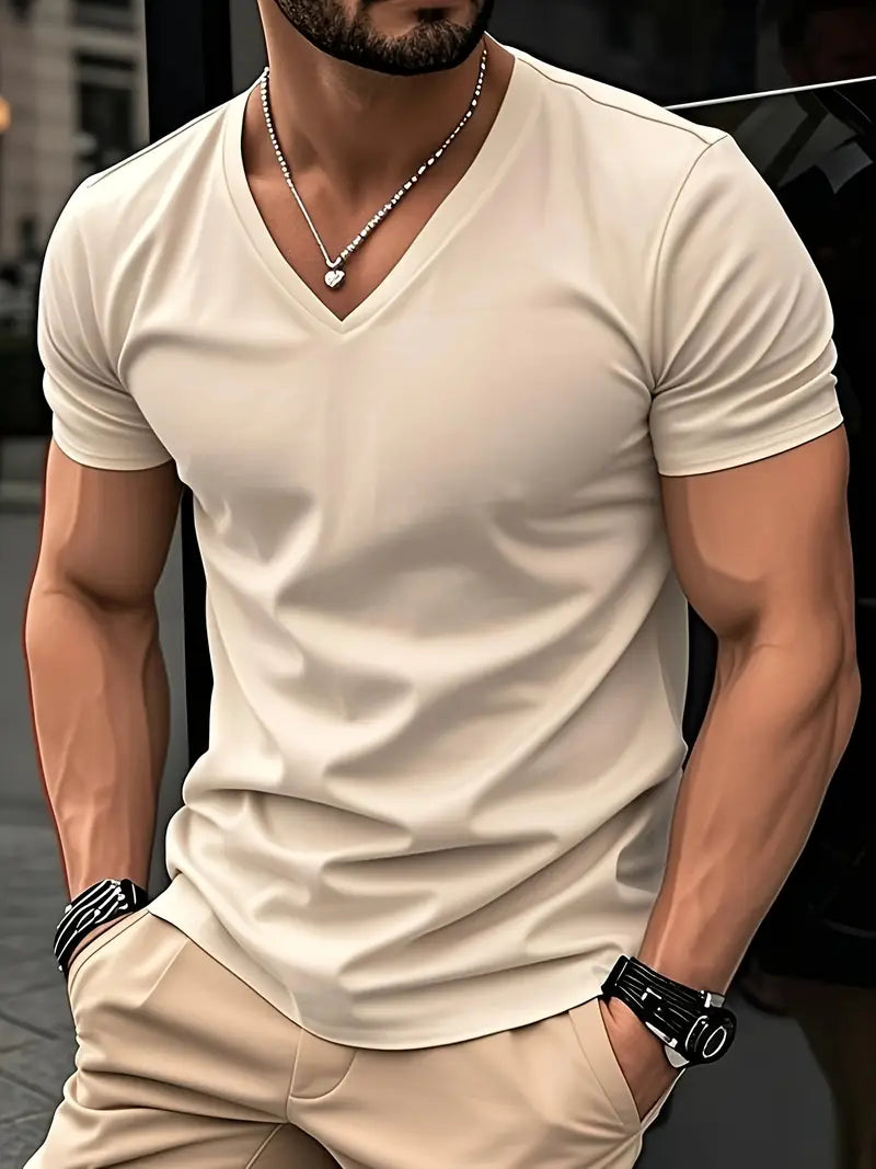 T-shirt col V soigné tissu agréable allure sobre homme – Gièvres