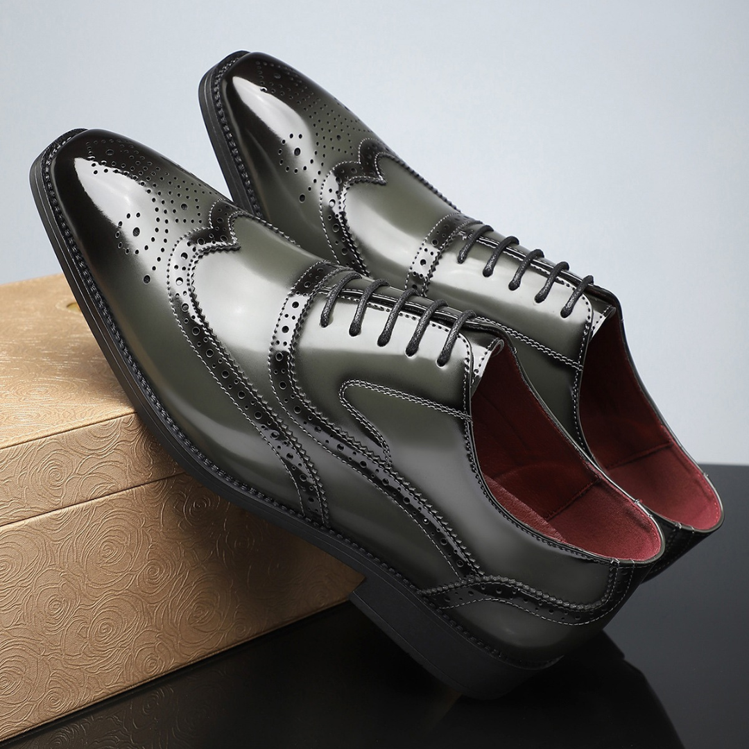 Chaussures brogues à bout fleuri