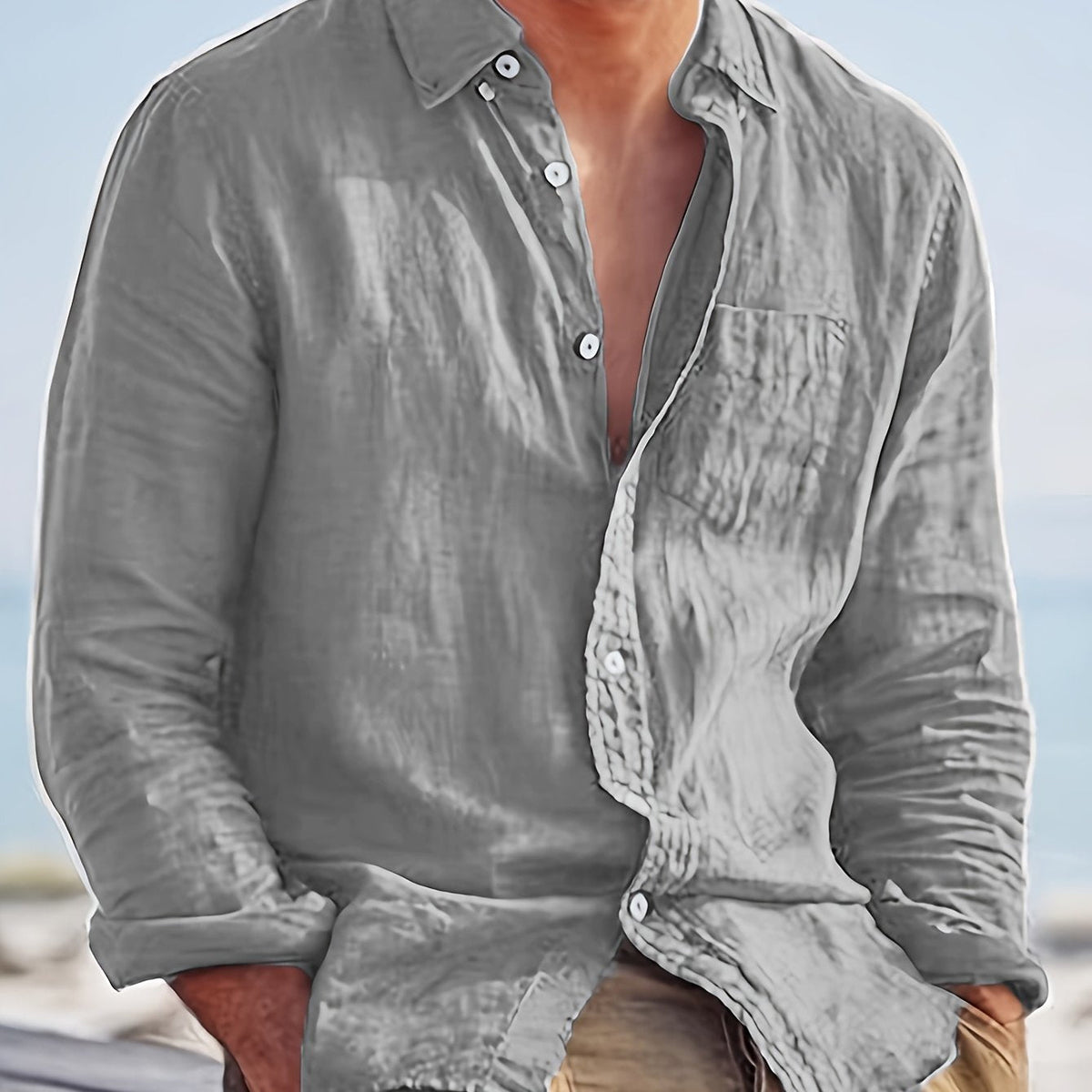 Chemise unie à col classique boutonnée