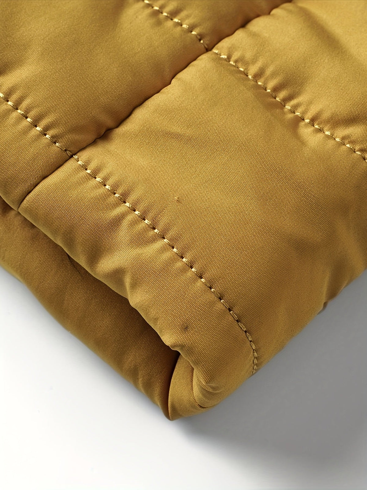 Doudoune légère matelassée courte à col montant zippé homme – Bayonne