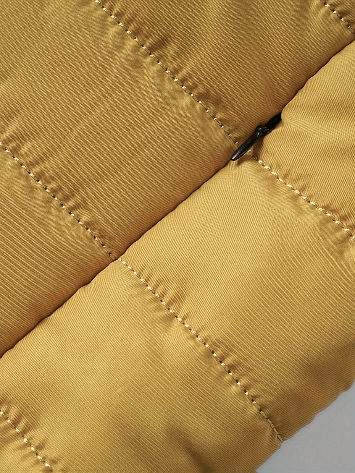 Doudoune légère matelassée courte à col montant zippé homme – Bayonne