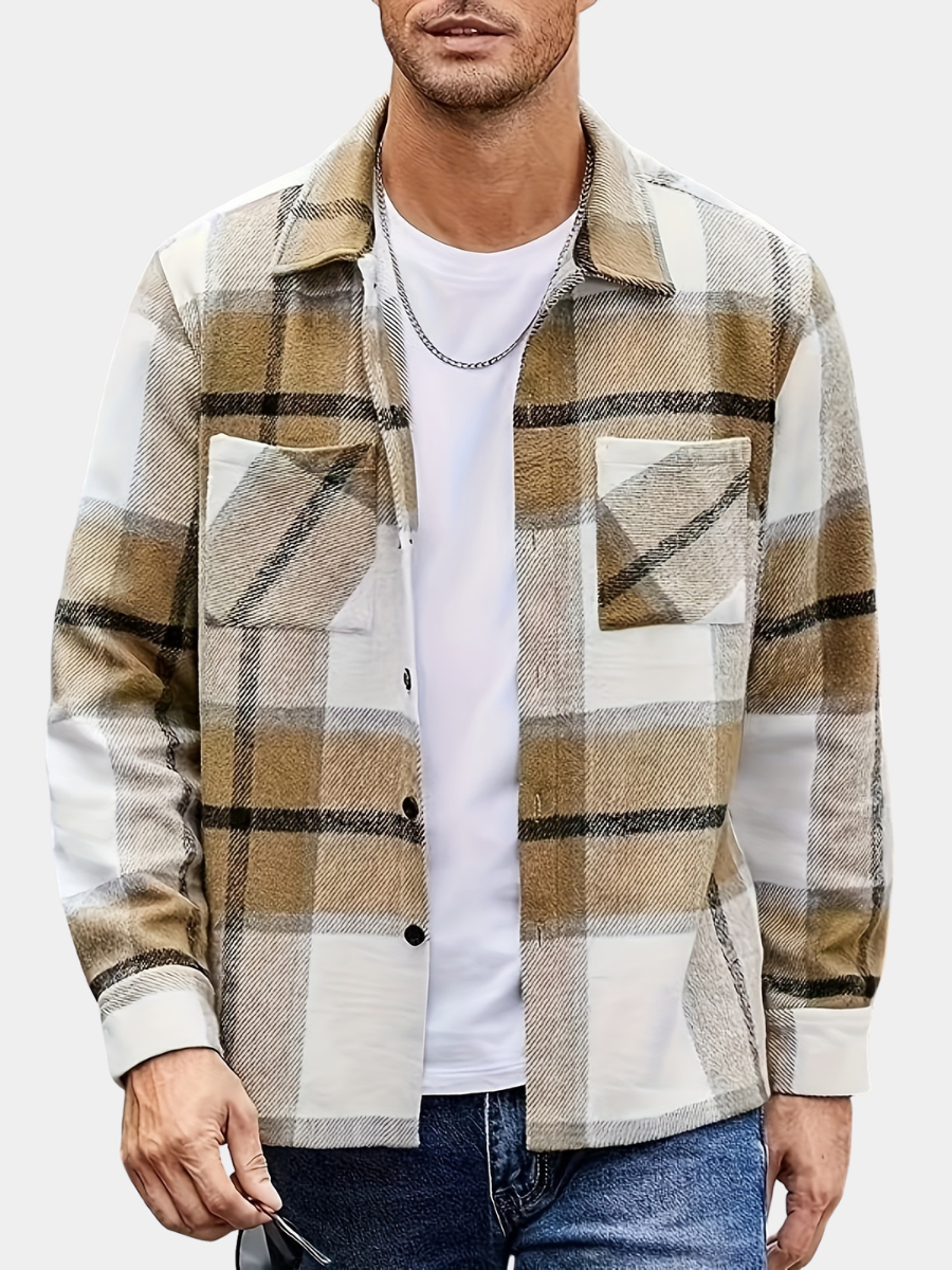 Chemise à carreaux à poches poitrine