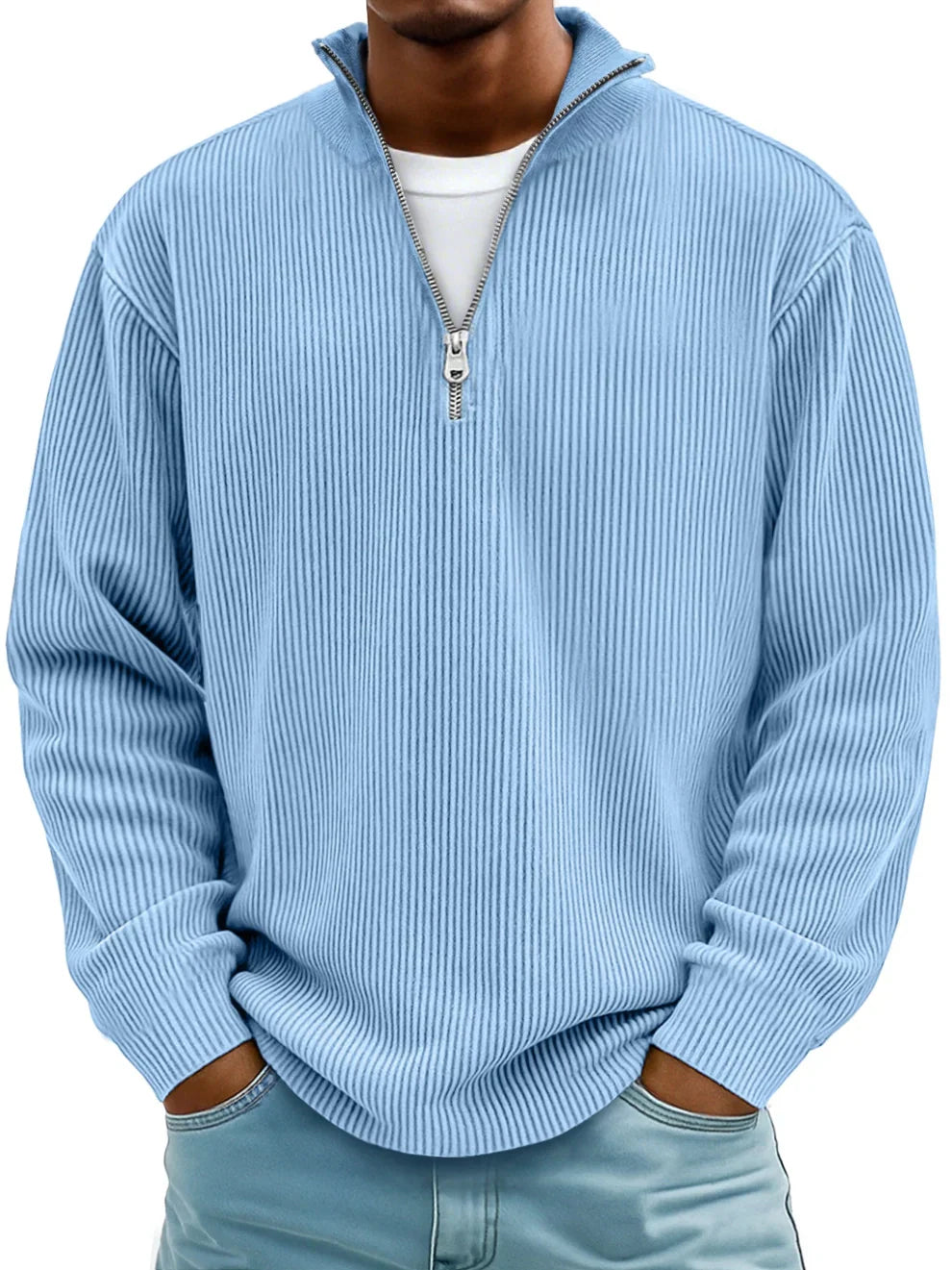 Pull col camionneur zippé maille côtelée bleu porté de face – Falguière
