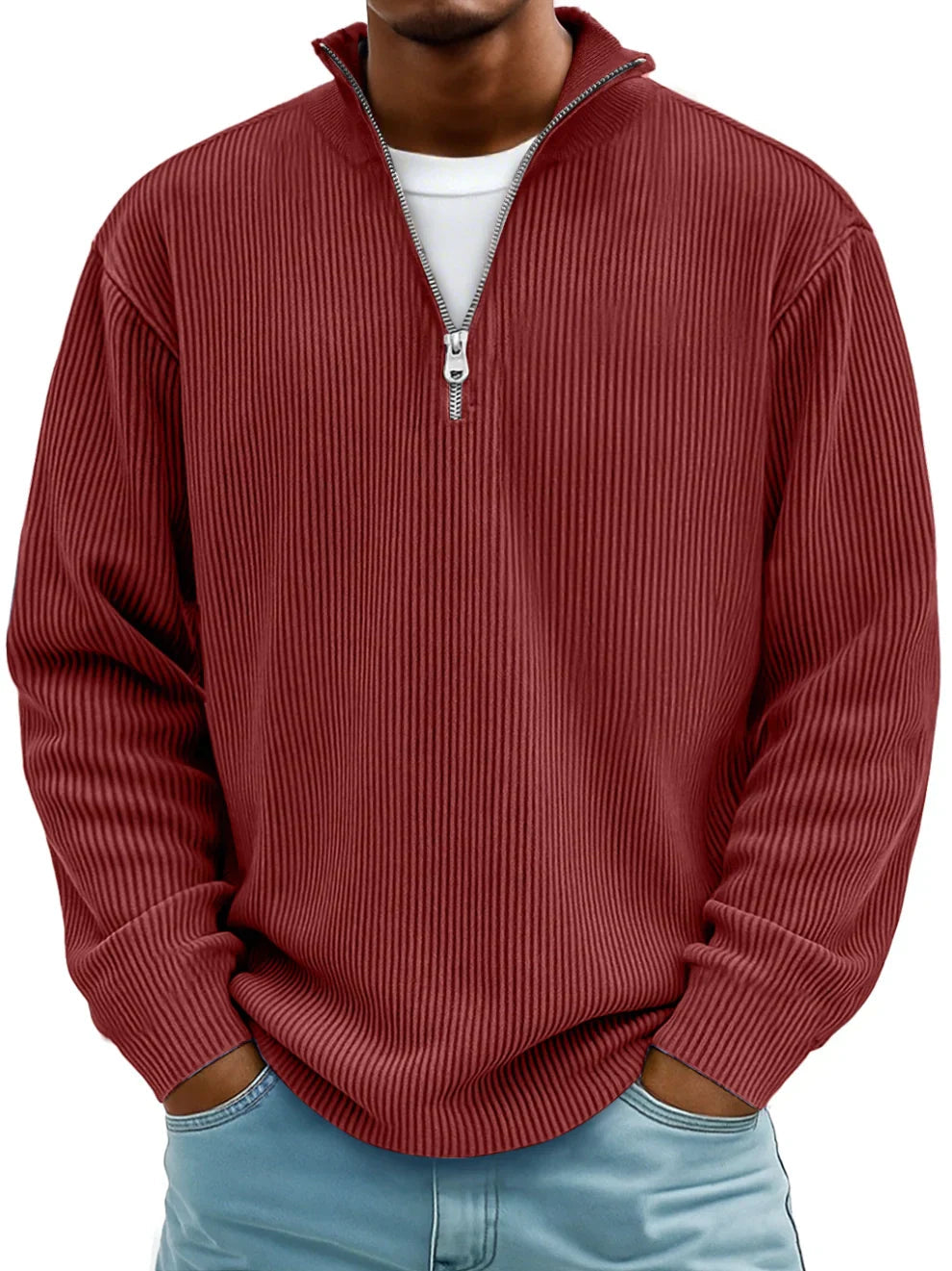 Pull col camionneur zippé maille côtelée rouge porté de face – Falguière