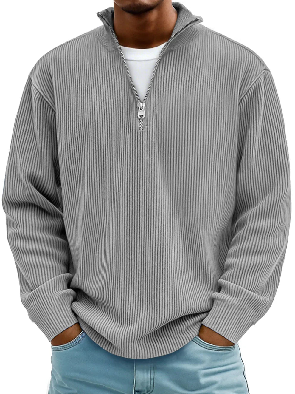 Pull col camionneur zippé maille côtelée gris porté de face – Falguière