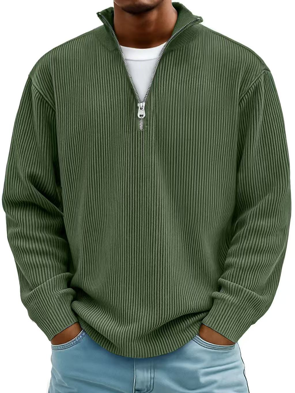 Pull col camionneur zippé maille côtelée vert militaire porté de face – Falguière