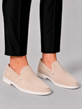 Mocassins en suède à enfiler silhouette nette style smart casual homme – Espelette