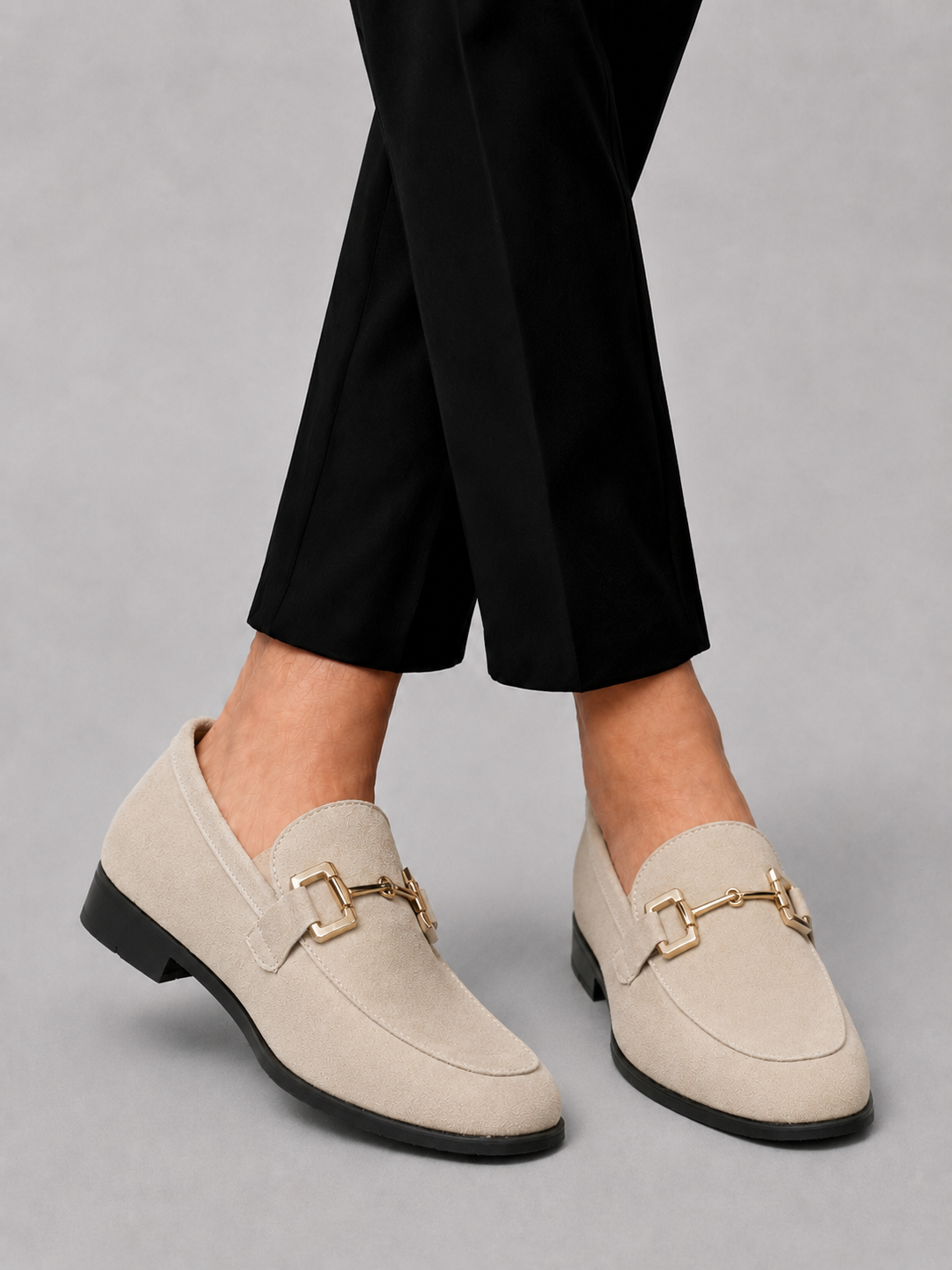 Mocassins en daim détail métallique discret style chic intemporel homme – Mareuil