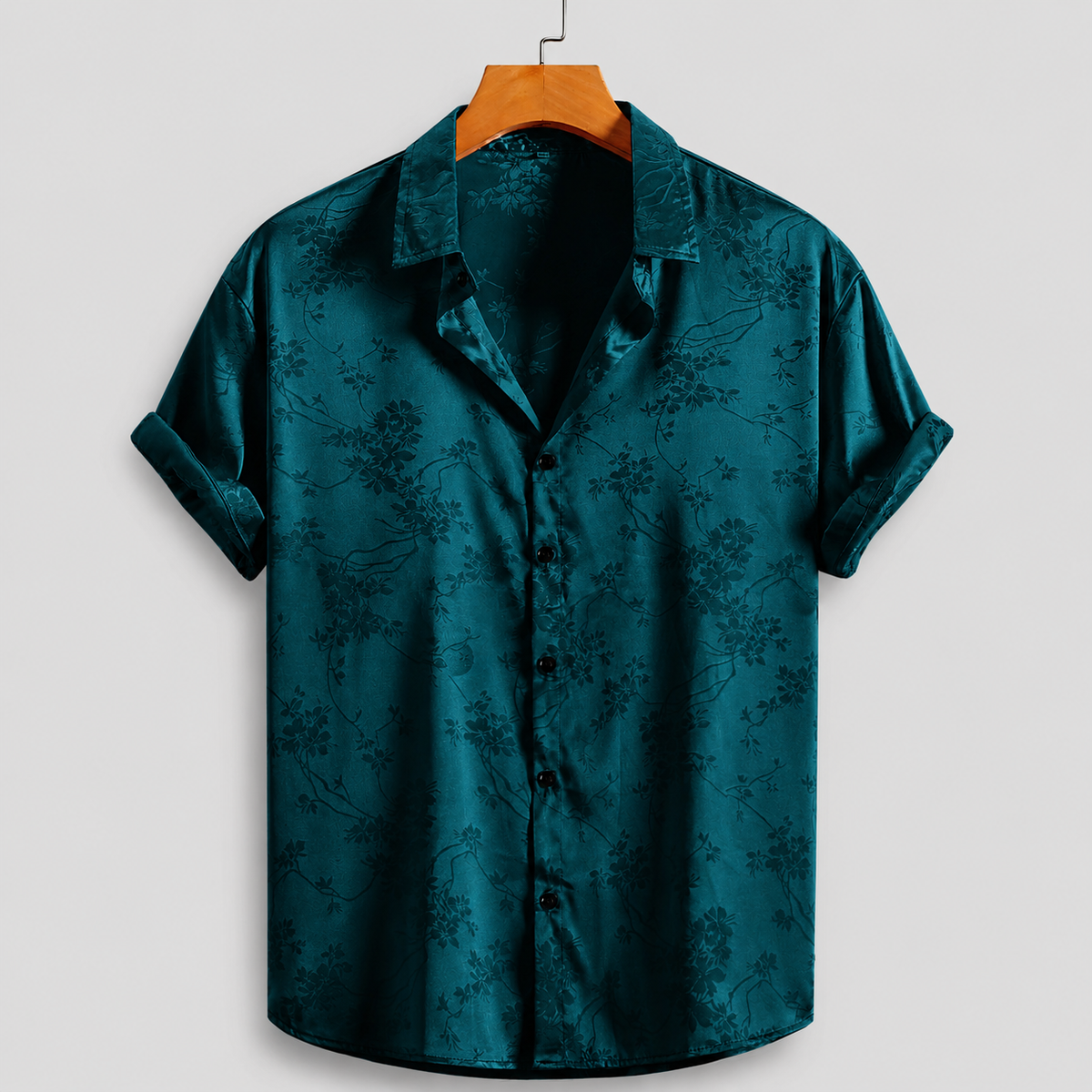 Chemise satinée à motif floral