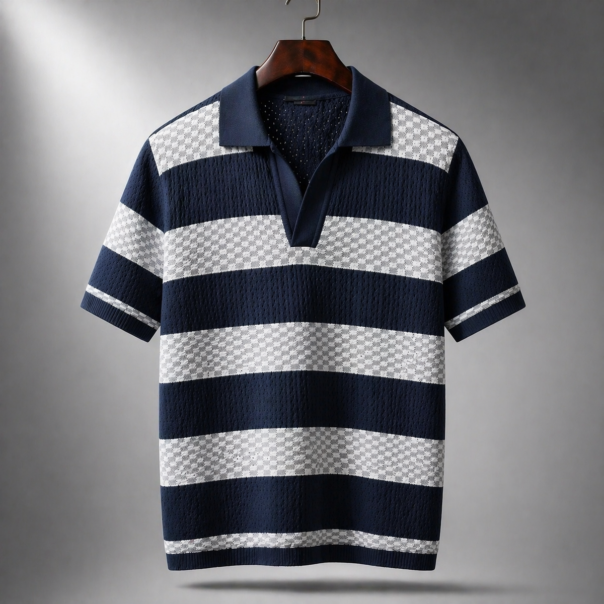 Polo en maille texturée à rayures