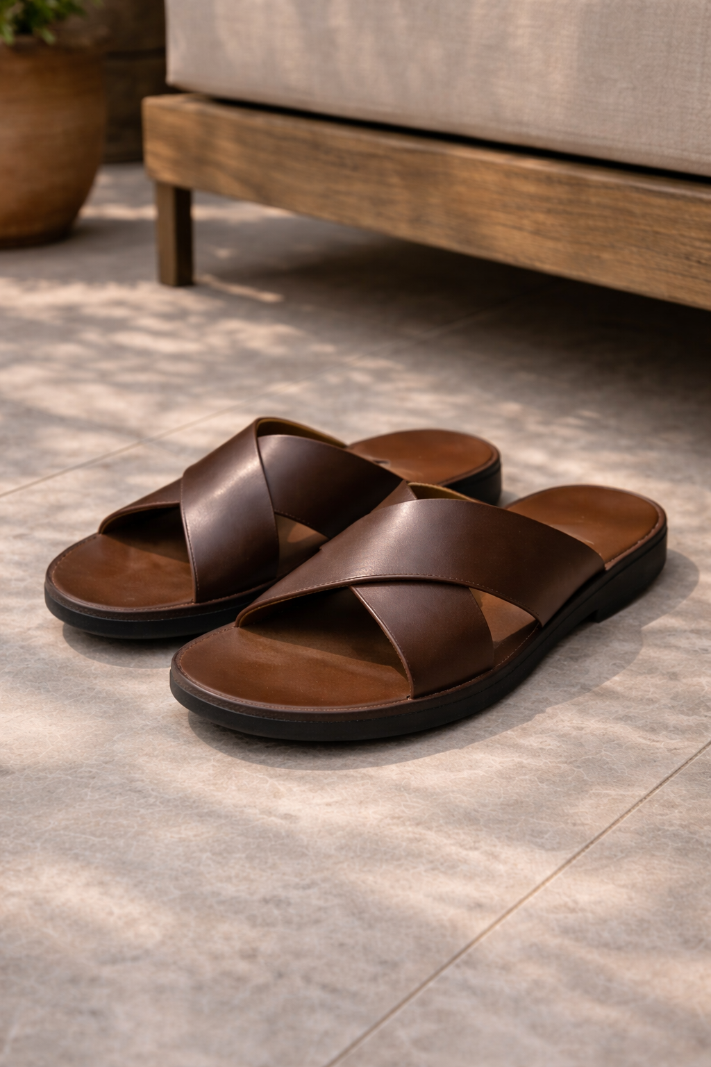 Sandales en cuir à brides croisées au style intemporel homme – Chaillot