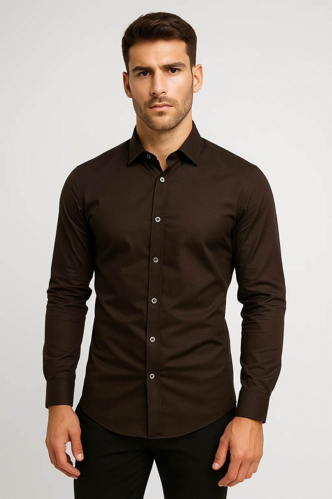 Chemise cintrée unie col classique
