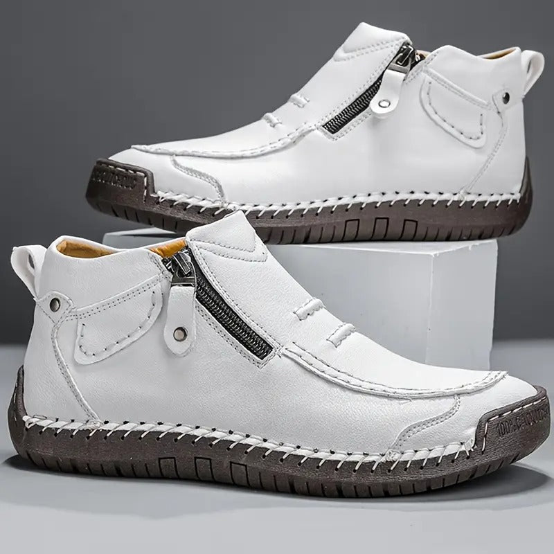 Bottines courtes à coutures et zip latéral