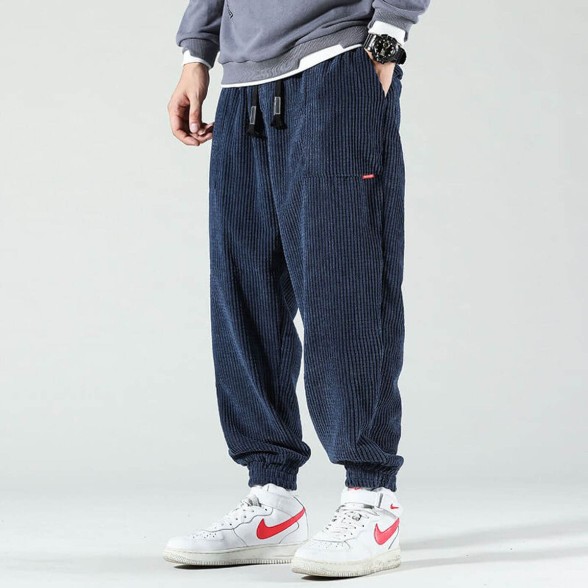 Pantalon de jogging en velours côtelé bleu marine pour homme – Assas