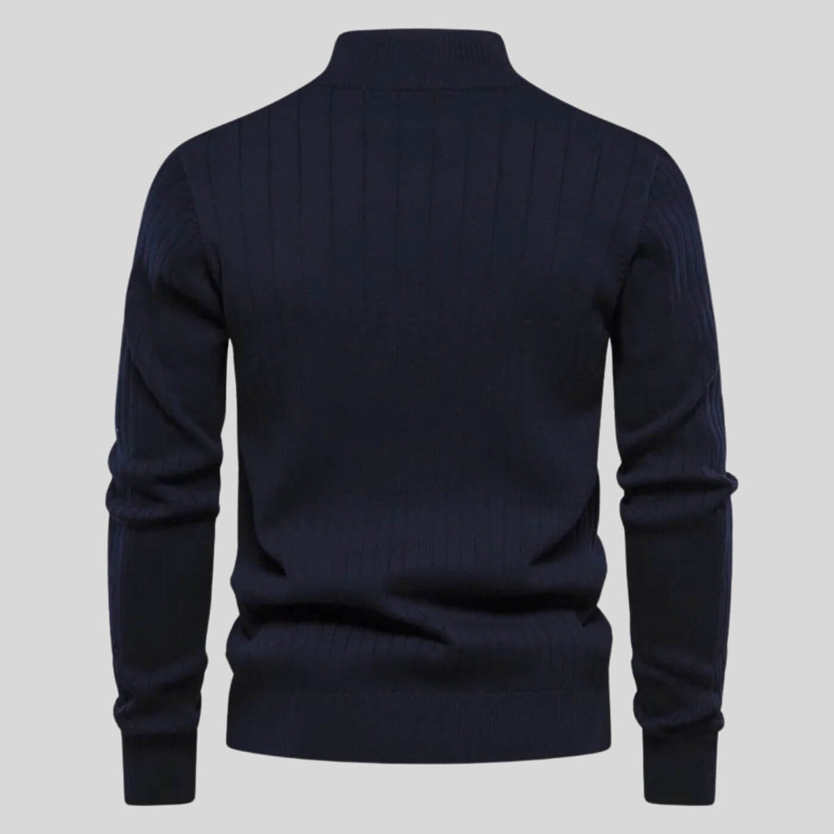 Dos du pull demi-zip bleu marine à côtes verticales