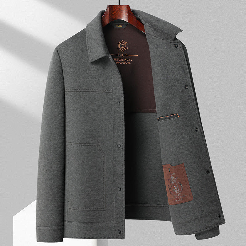 Veste courte aspect lainage grise à col chemise et boutons pression