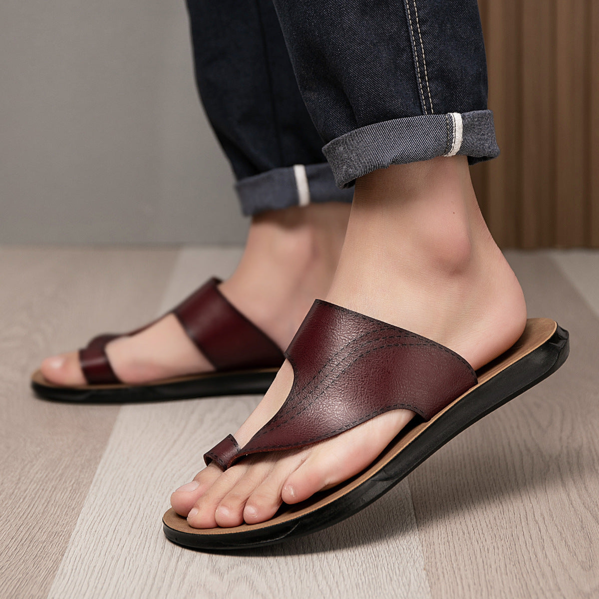 Claquettes minimalistes à bout ouvert au style intemporel homme – Savines
