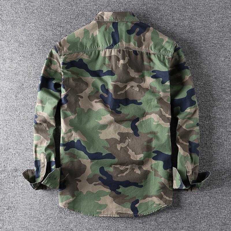 Chemise à motif camouflage poches poitrine