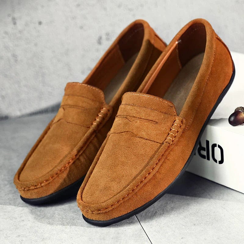 Mocassins raffinés en daim souple à enfiler pour un style discret et soigné homme – Harcourt