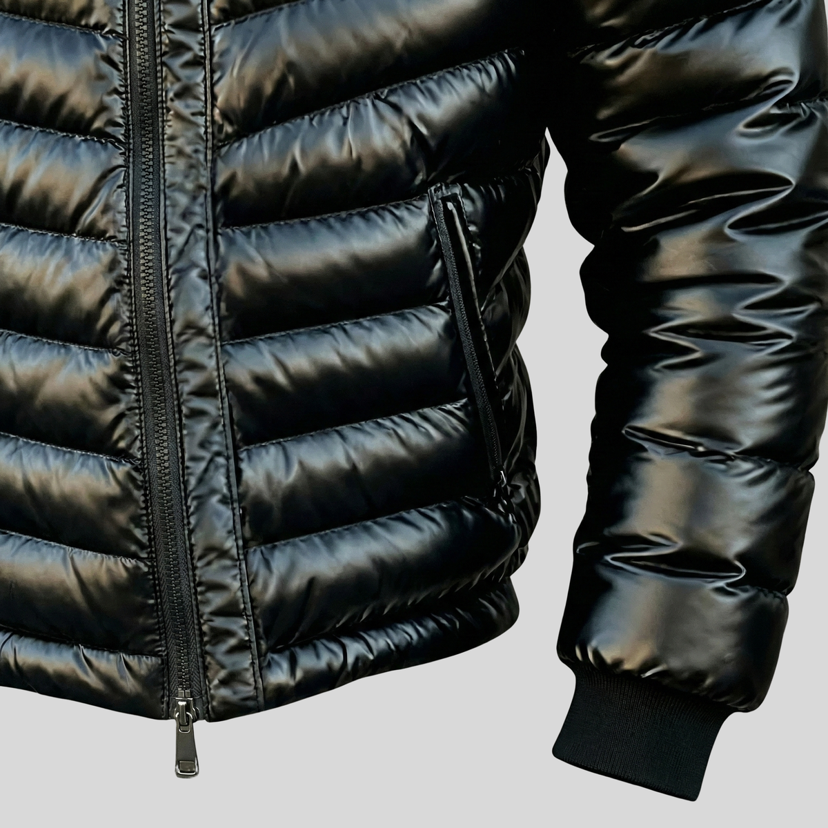 Veste matelassée noire finition brillante