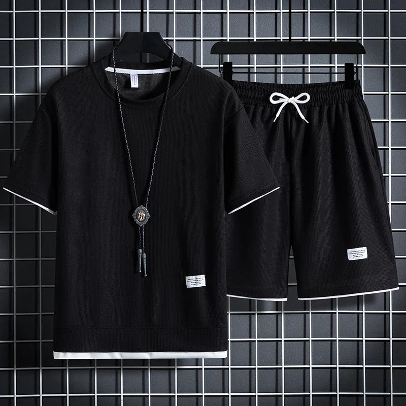 Ensemble haut manches courtes et short