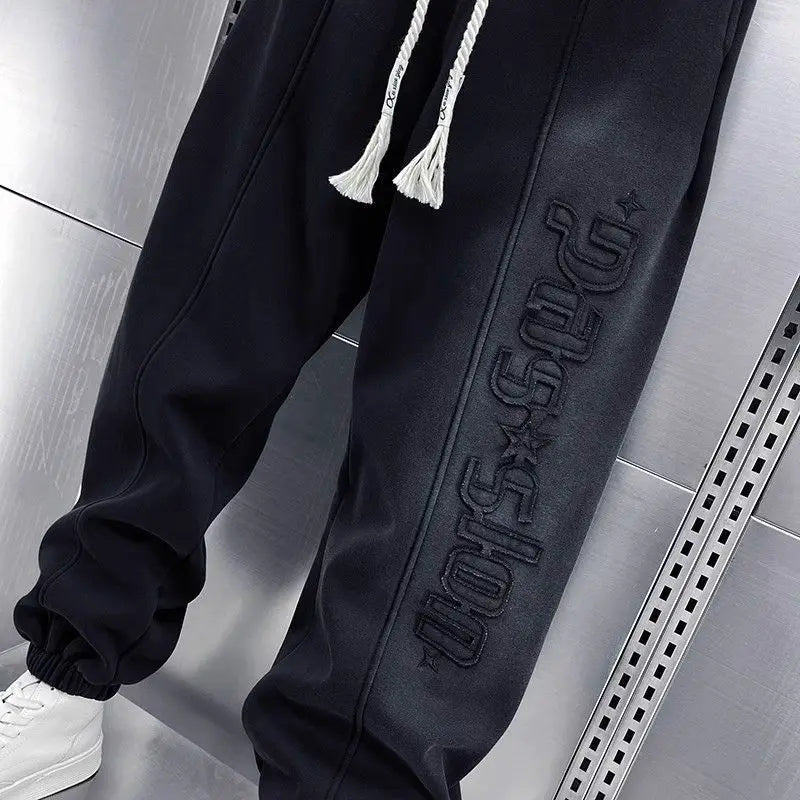 Pantalon jogging noir fuselé à cordon