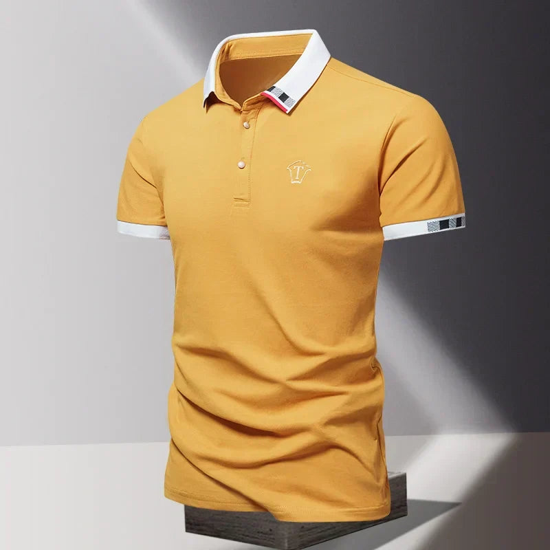 Polo manches courtes col à bande tricolore