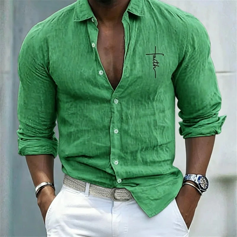 Chemise unie à col classique boutonnée