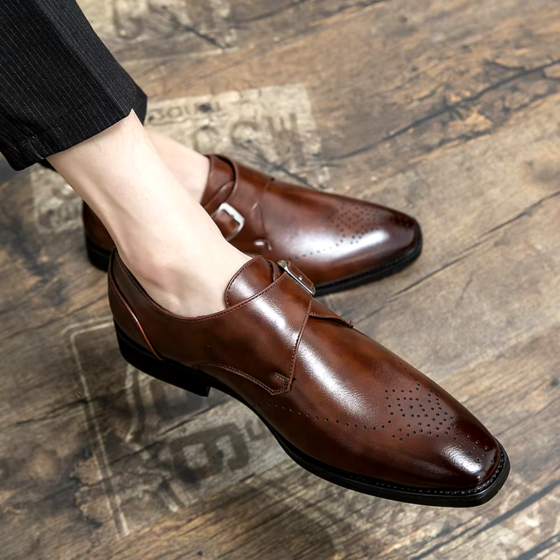 Chaussures à boucle bout fleuri