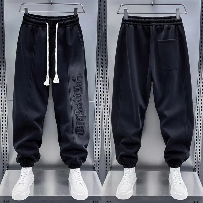 Pantalon jogging noir fuselé à cordon