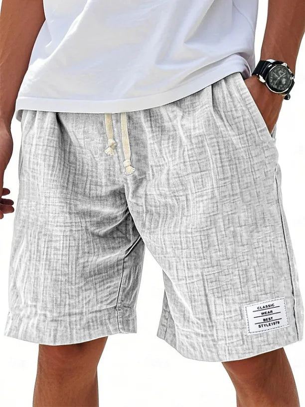 Short coupe droite taille à cordon