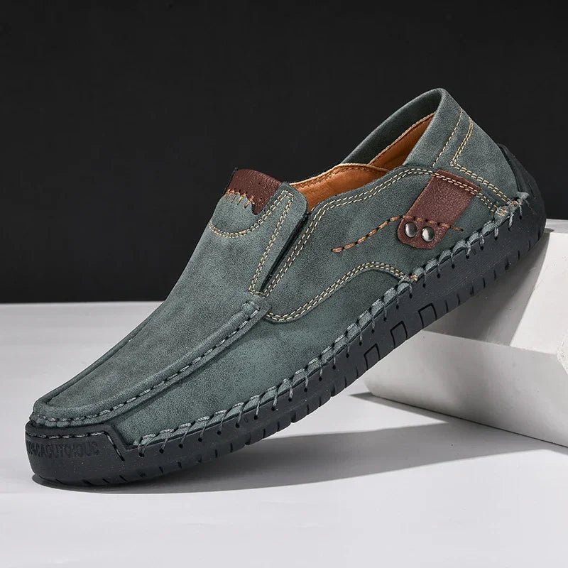 Mocassins aspect daim à surpiqûres apparentes