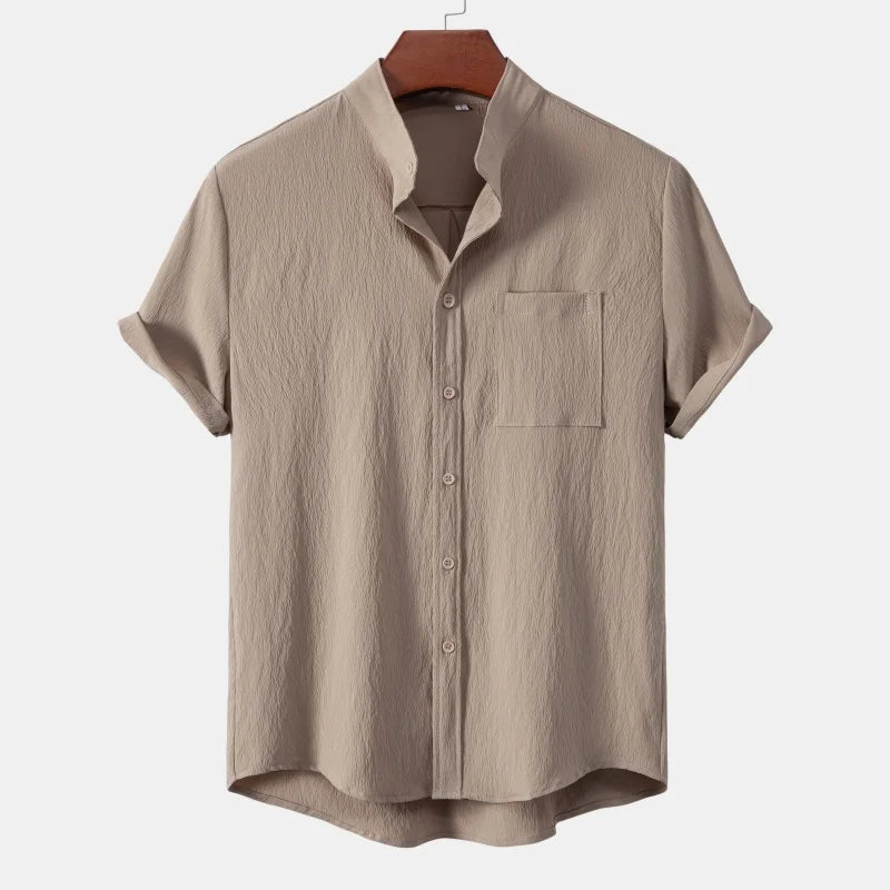 Chemise manches courtes à col montant