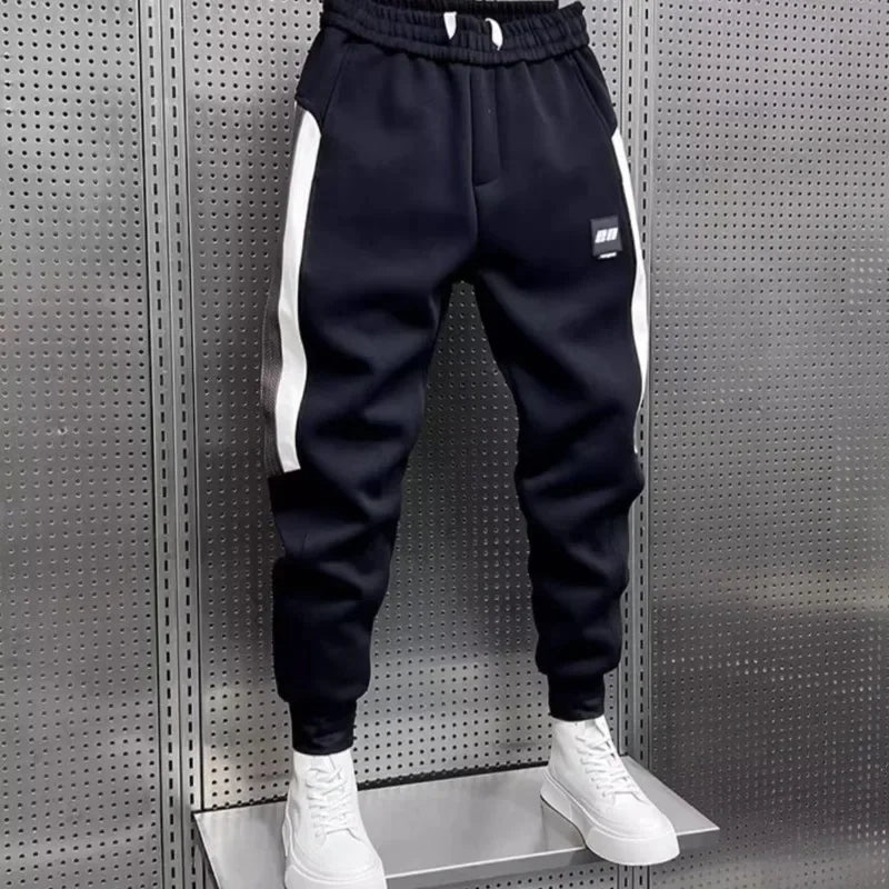 Pantalon de jogging noir à rayures