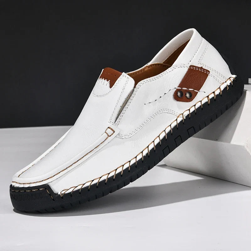 Mocassins aspect daim à surpiqûres apparentes