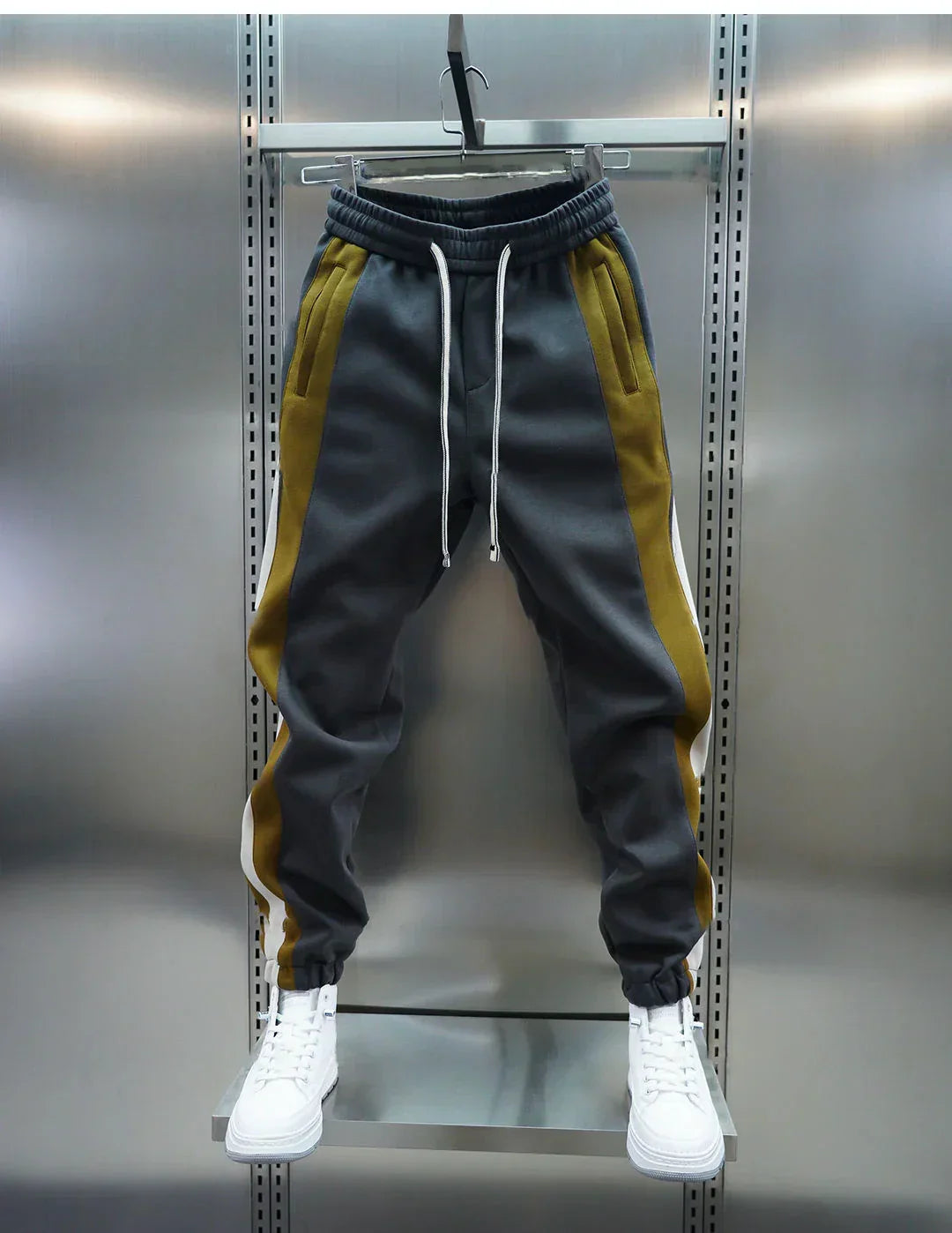 Pantalon jogger à bandes latérales