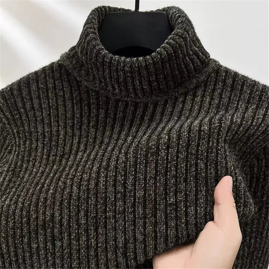 Pull col roulé en maille épaisse