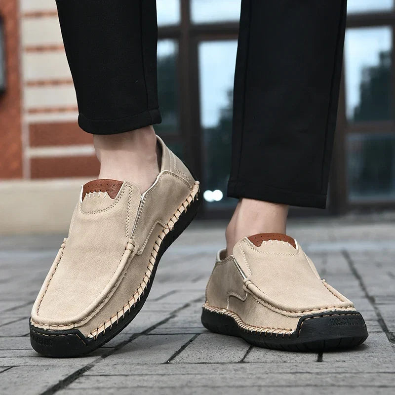 Mocassins aspect daim à surpiqûres apparentes