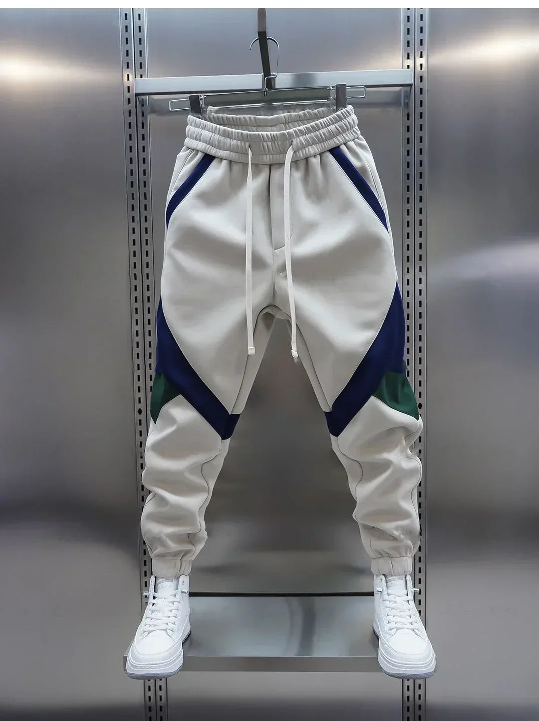 Pantalon coloré coupe ajustée
