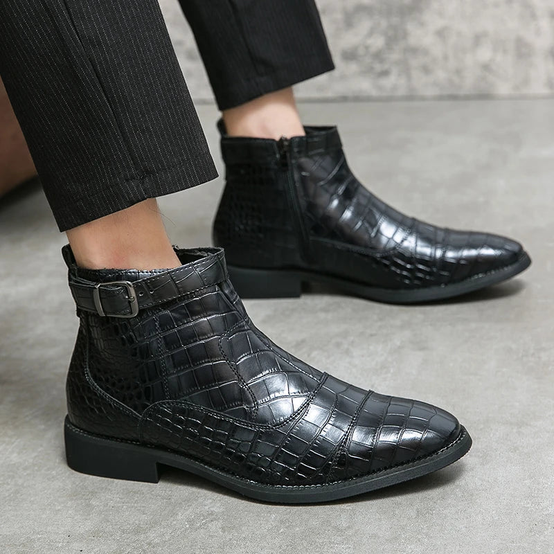 Bottines effet croco marron à boucle